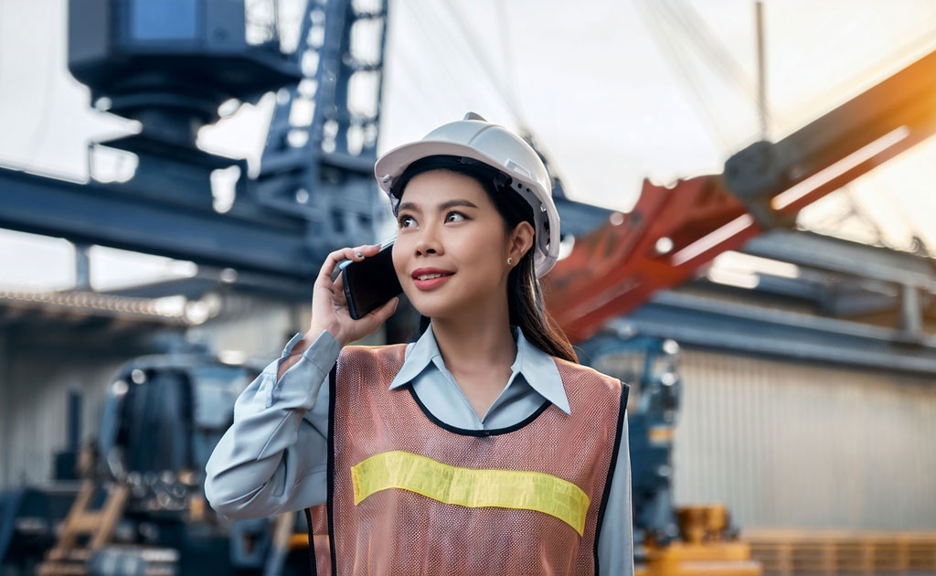 Contact Steelcore Engineering for Cranes Service in Singapore