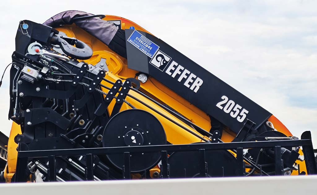 Effer Lorry Crane in Singapore