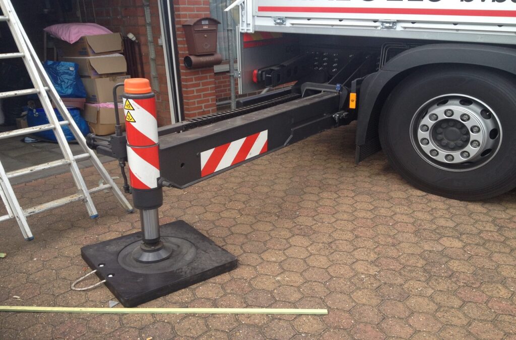 Truck-Mounted Crane