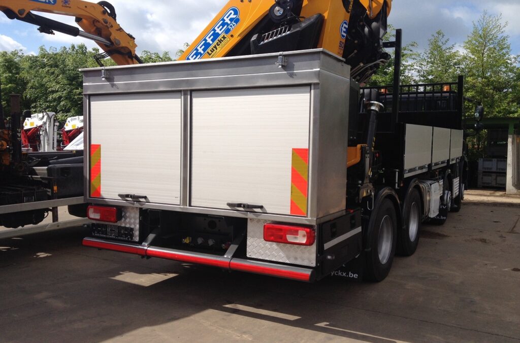 Truck-Mounted Crane